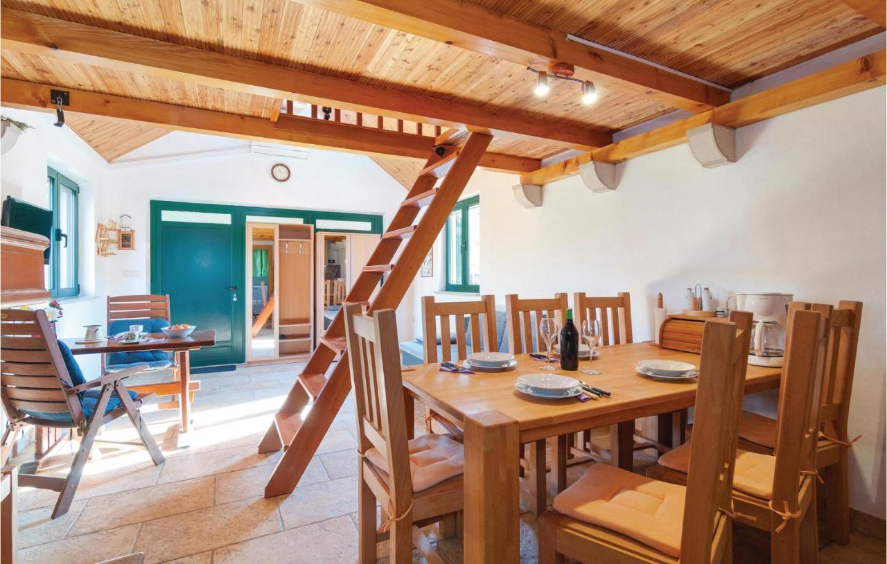 1 Bedroom Awesome Home In بوستيرا المظهر الخارجي الصورة